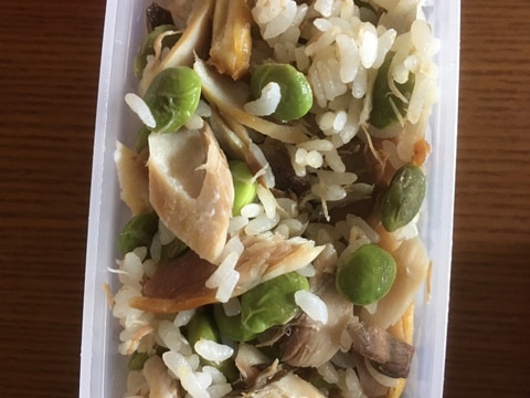 塩サバと枝豆の混ぜご飯